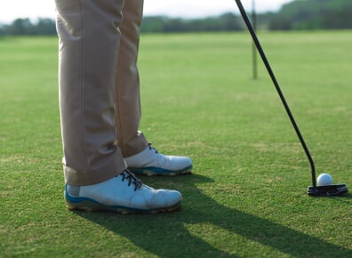 golfer's feet
